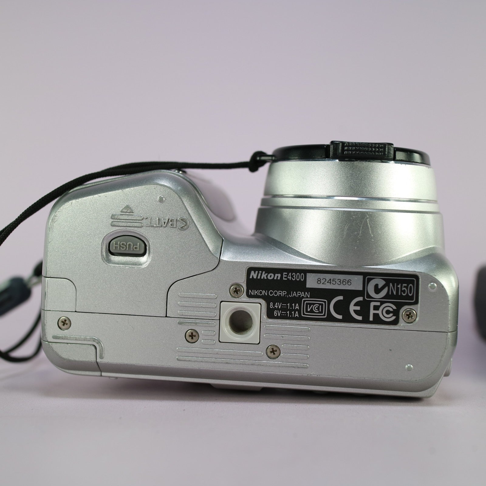 Nikon Digital Camera Coolpix 4300 4.0MP Silver Tested Full Working Set