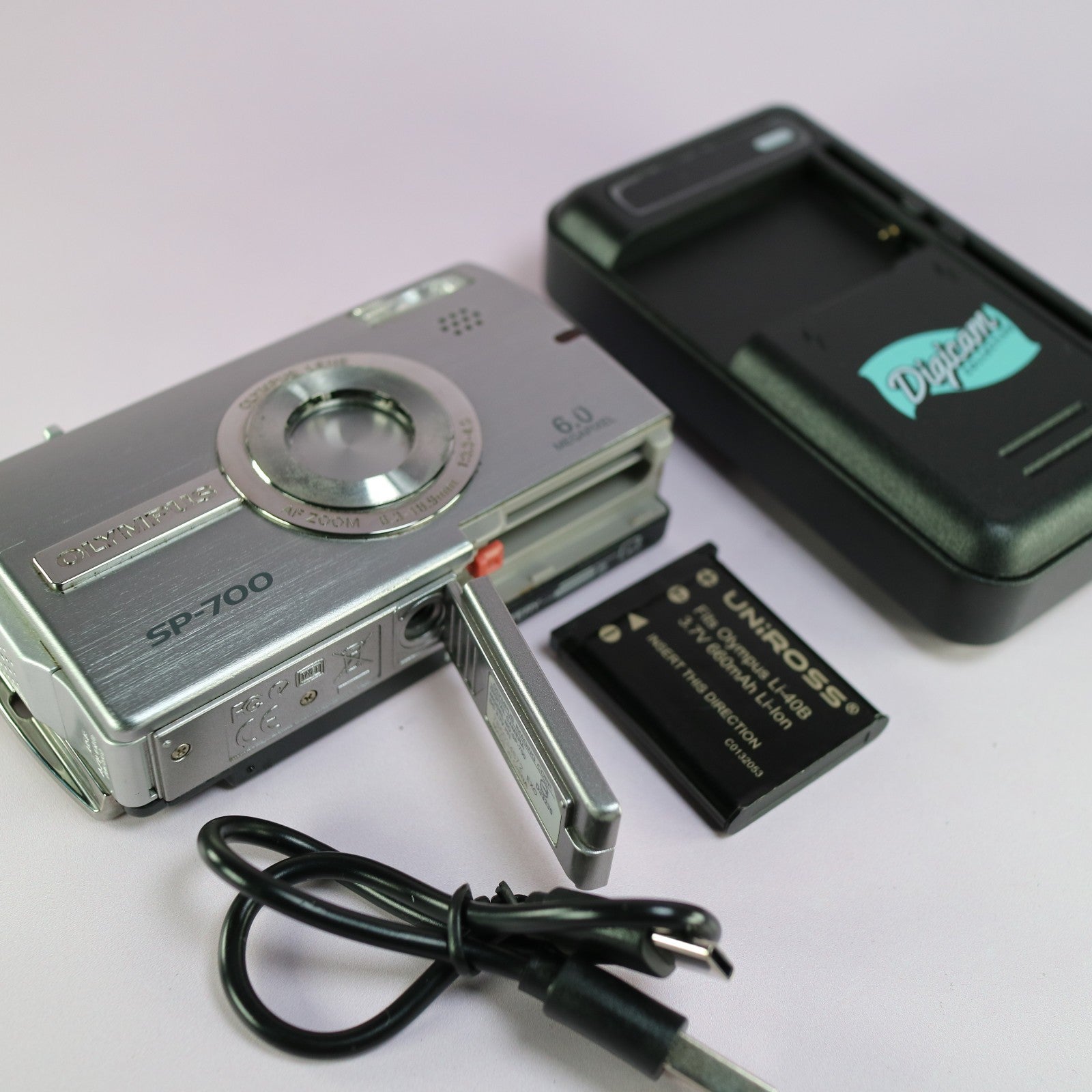 Olympus Digital Camera SP-700 6.0MP Silver Tested