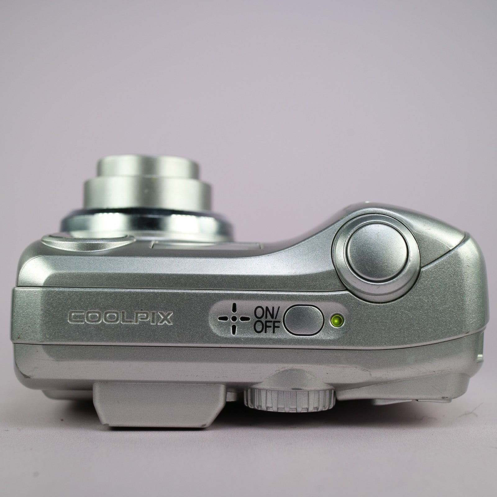 Nikon Digital Camera Coolpix 2200 2.0MP Silver Tested