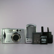Traveler Digital Camera DC-8300 8.1MP Silver Tested Full Working Set