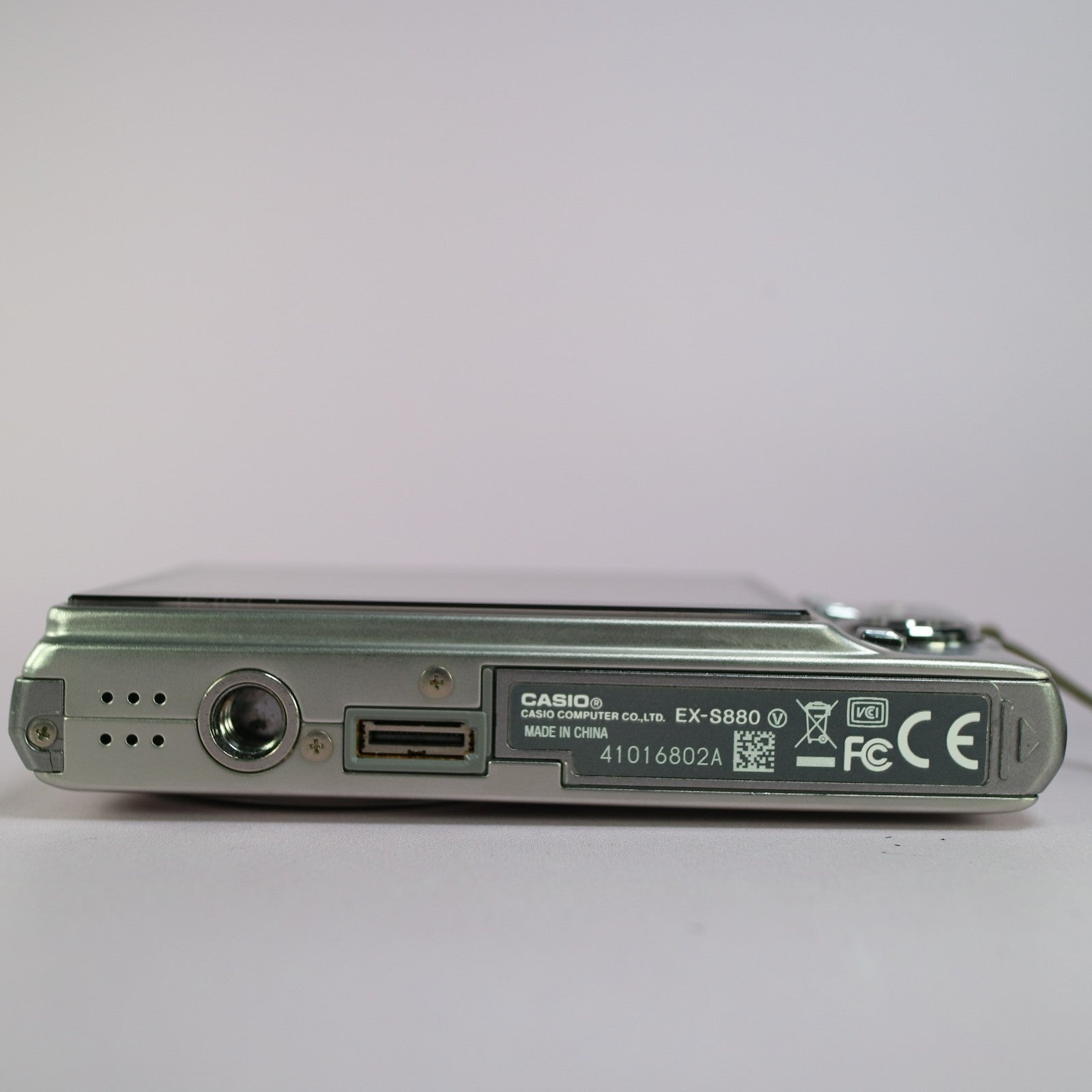 Casio Digital Camera Exilim EX-S880 8.1MP Silver Tested Full Working Set