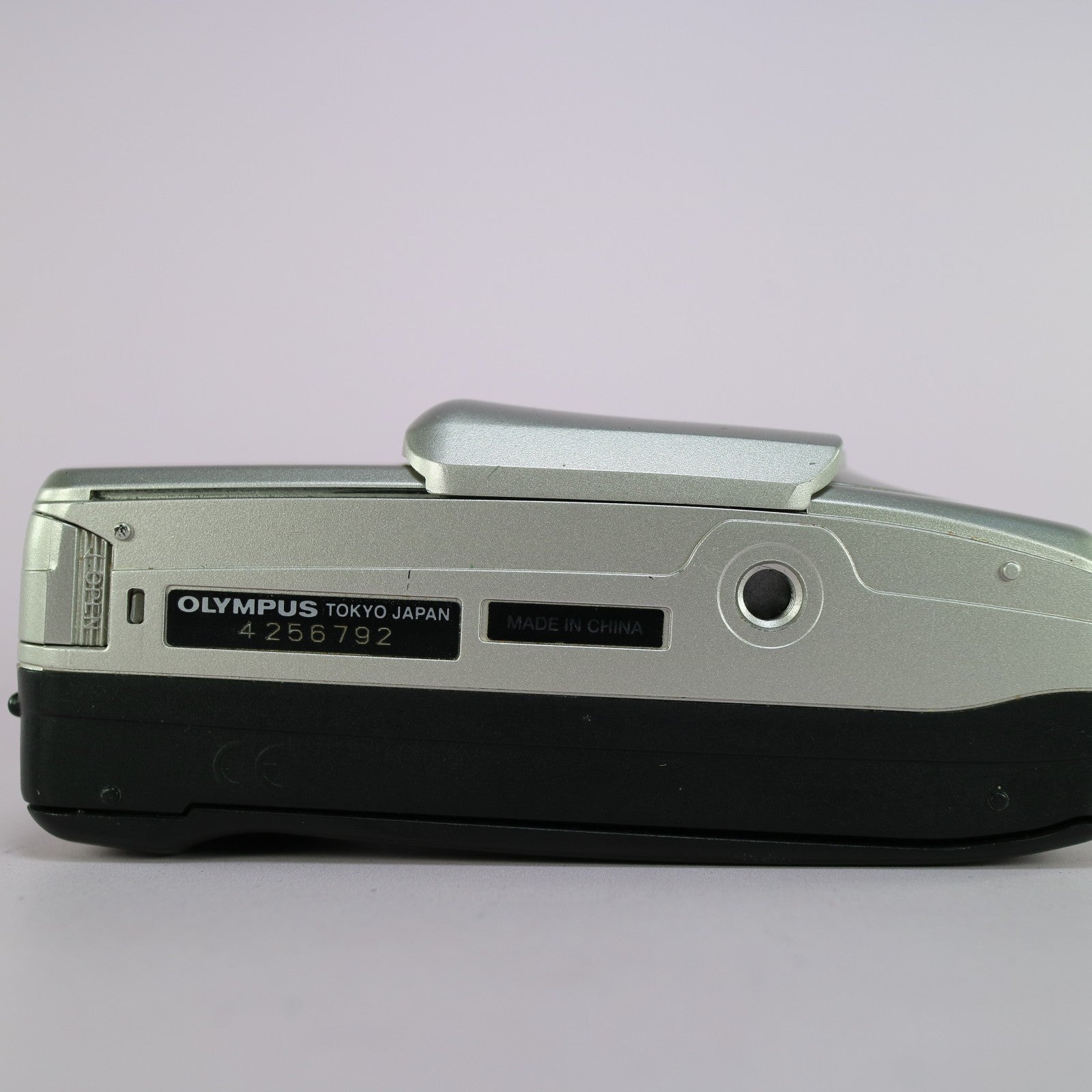 Olympus Superzoom 80G 35mm Film Point and Shoot Camera Silver Tested
