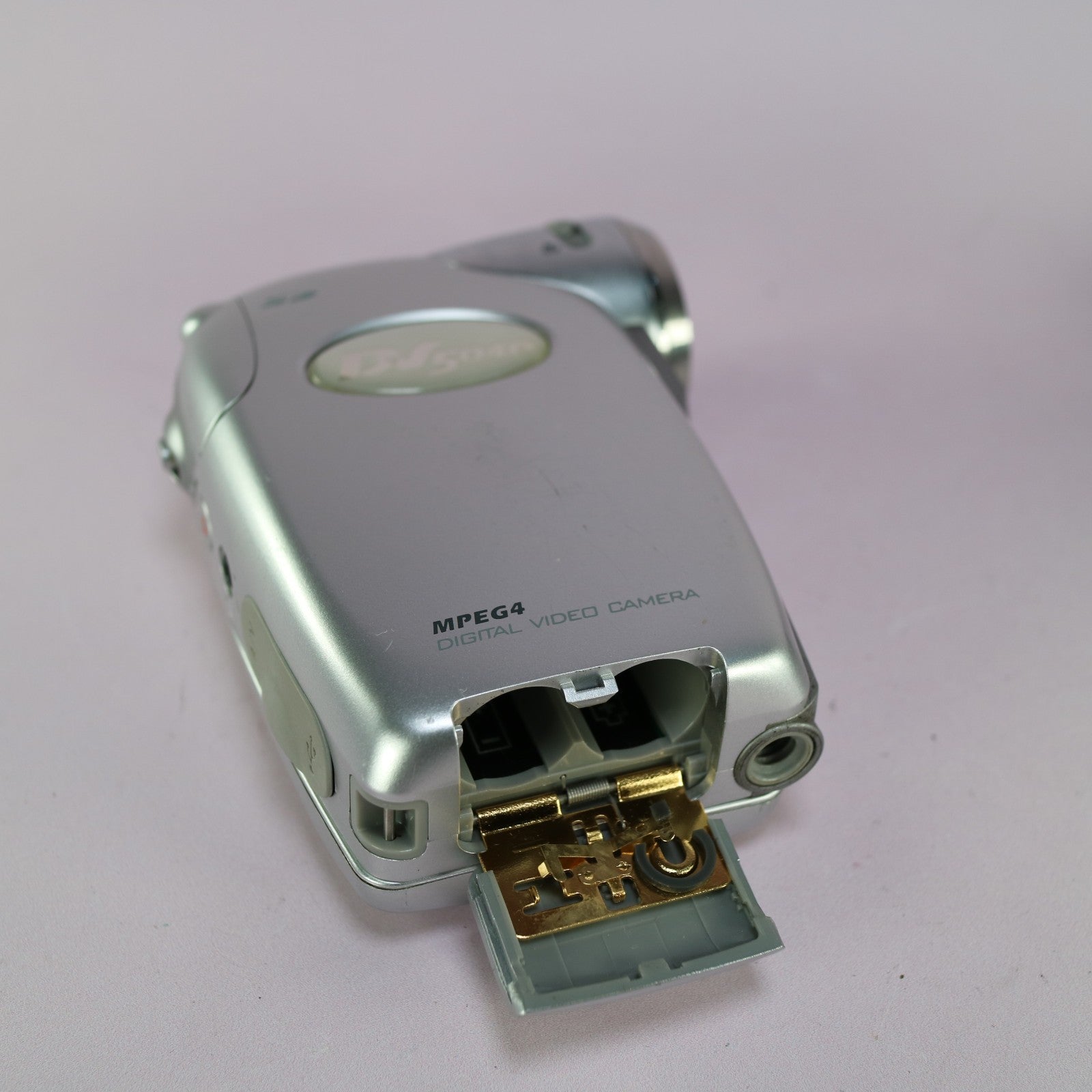 Traveler DV-5040 Handheld Compact Digital Video Recorder Silver Tested
