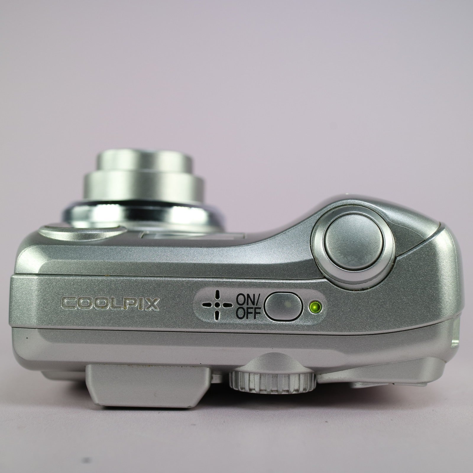 Nikon Digital Camera Coolpix 2200 2.0MP Silver Tested