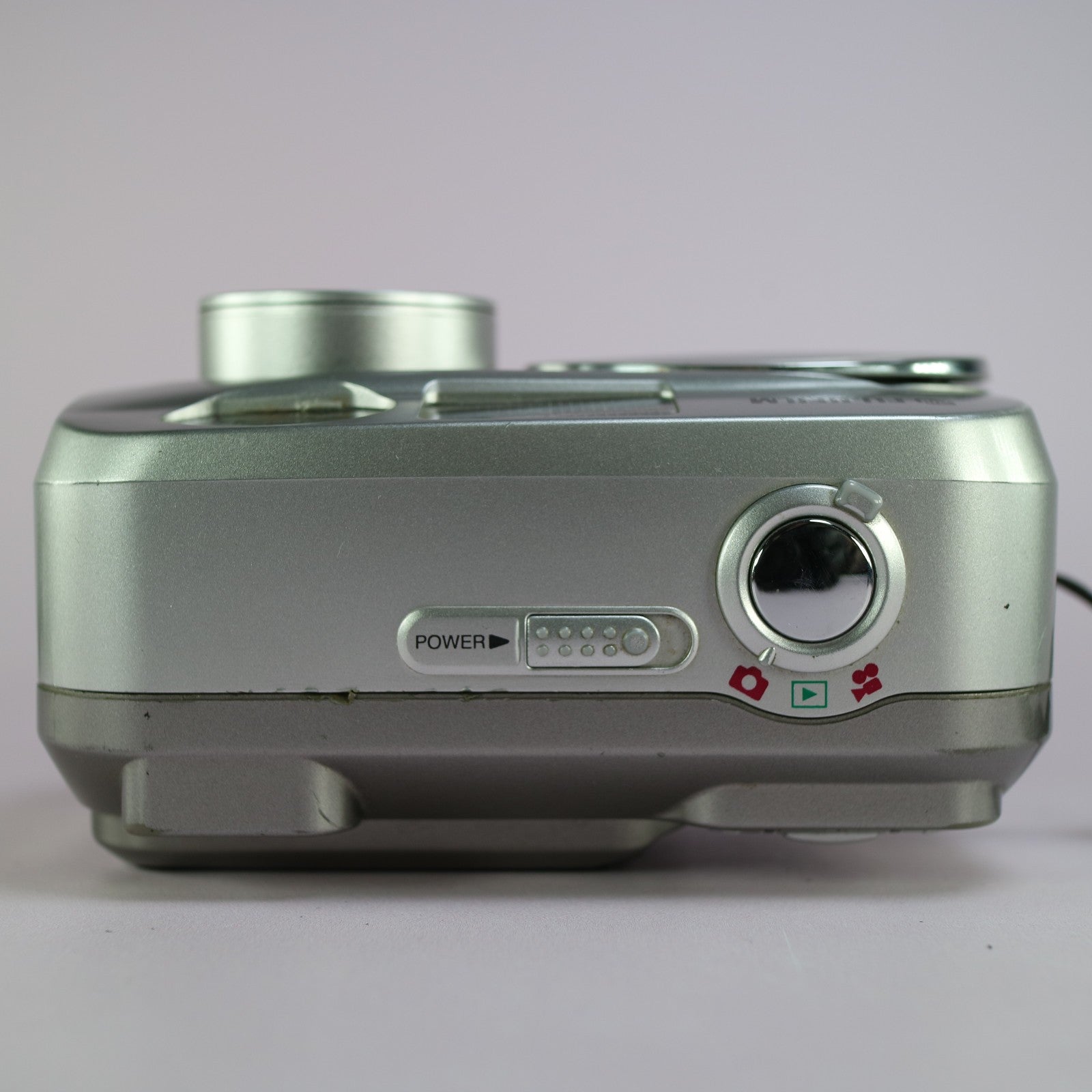 Fujifilm Digital Camera FinePix 2600 Zoom 2.0MP Silver Tested