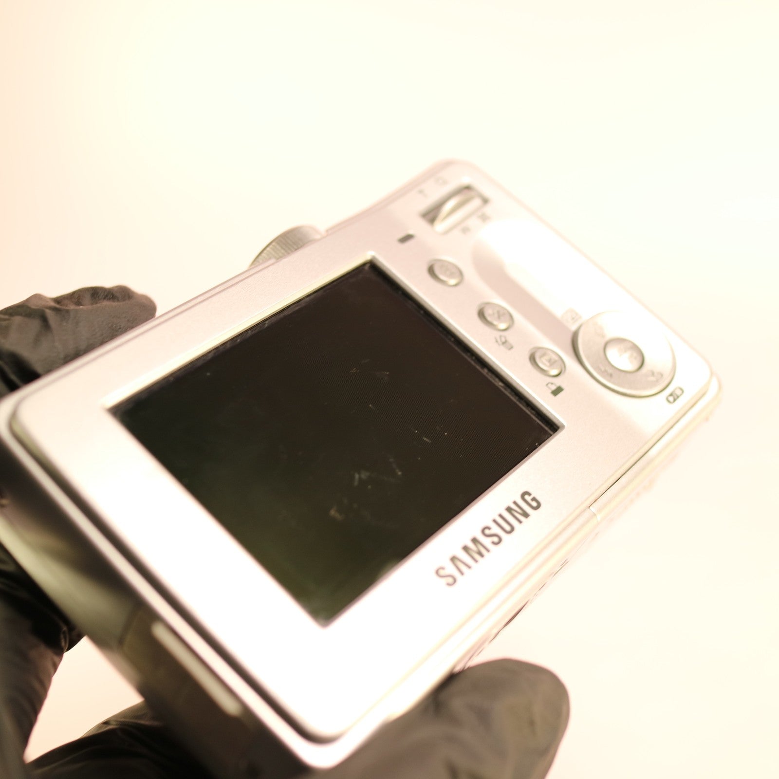 Samsung Digimax D75 7.2MP Compact Digital Camera Silver Tested