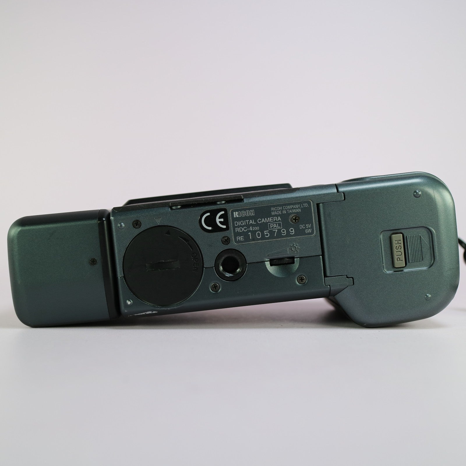 Ricoh Twistable Digital Camera RDC-4300 1.3MP Grey Tested