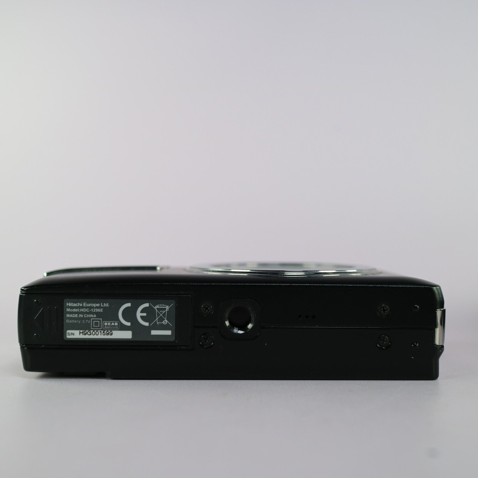 Hitachi Digital Camera HDC-1296E 12.1MP Black Tested Full Working Set