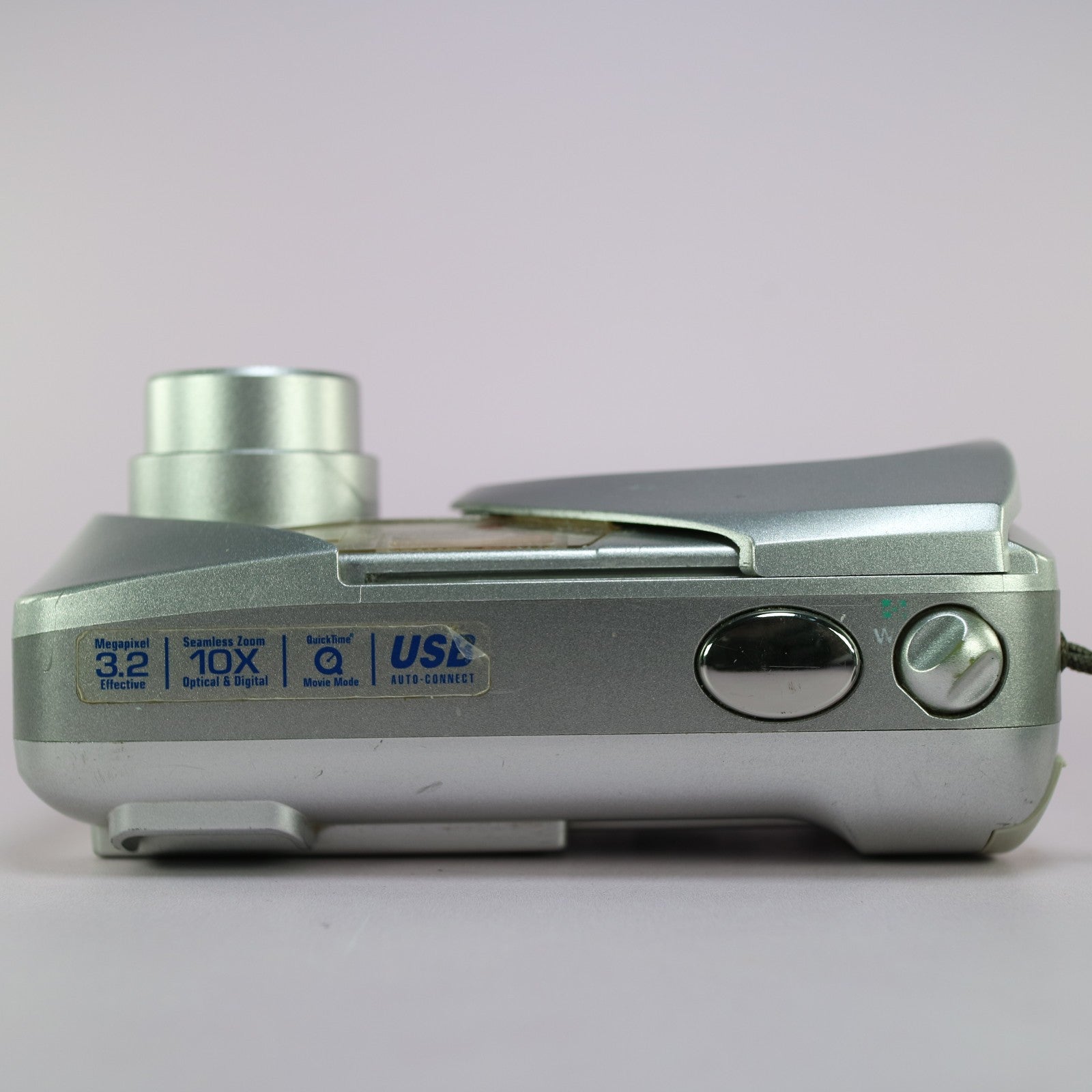 Olympus Digital Camera Camedia D-560 Zoom 3.2MP Silver Tested