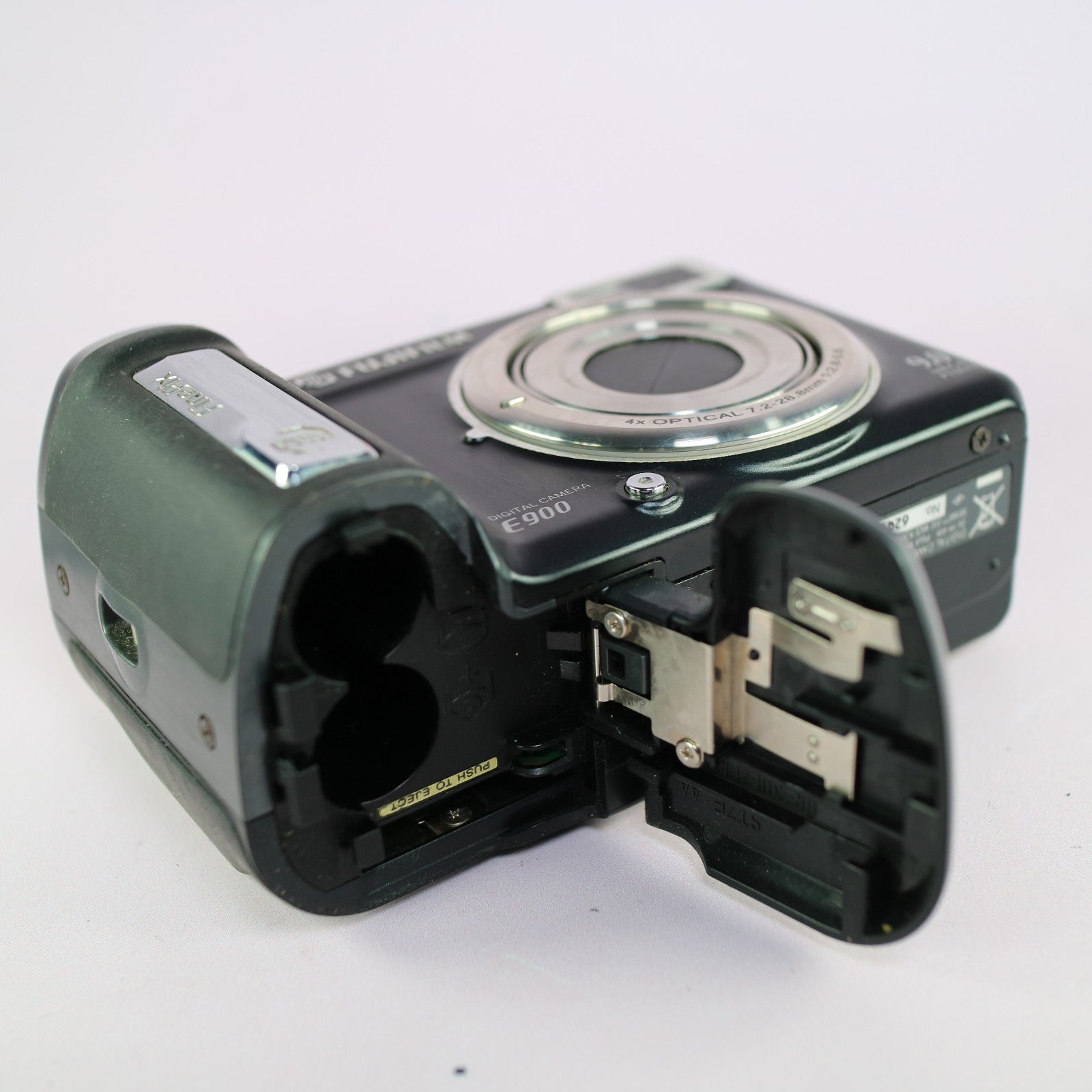 Fujifilm Digital Camera FinePix E900 9.0MP Black Tested