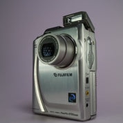 Fujifilm Digital Camera FinePix 4700 Zoom 2.4MP Silver Tested w/ Smartmedia Card