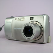 Olympus Digital Camera Camedia C-310 Zoom 3.2MP Silver Tested