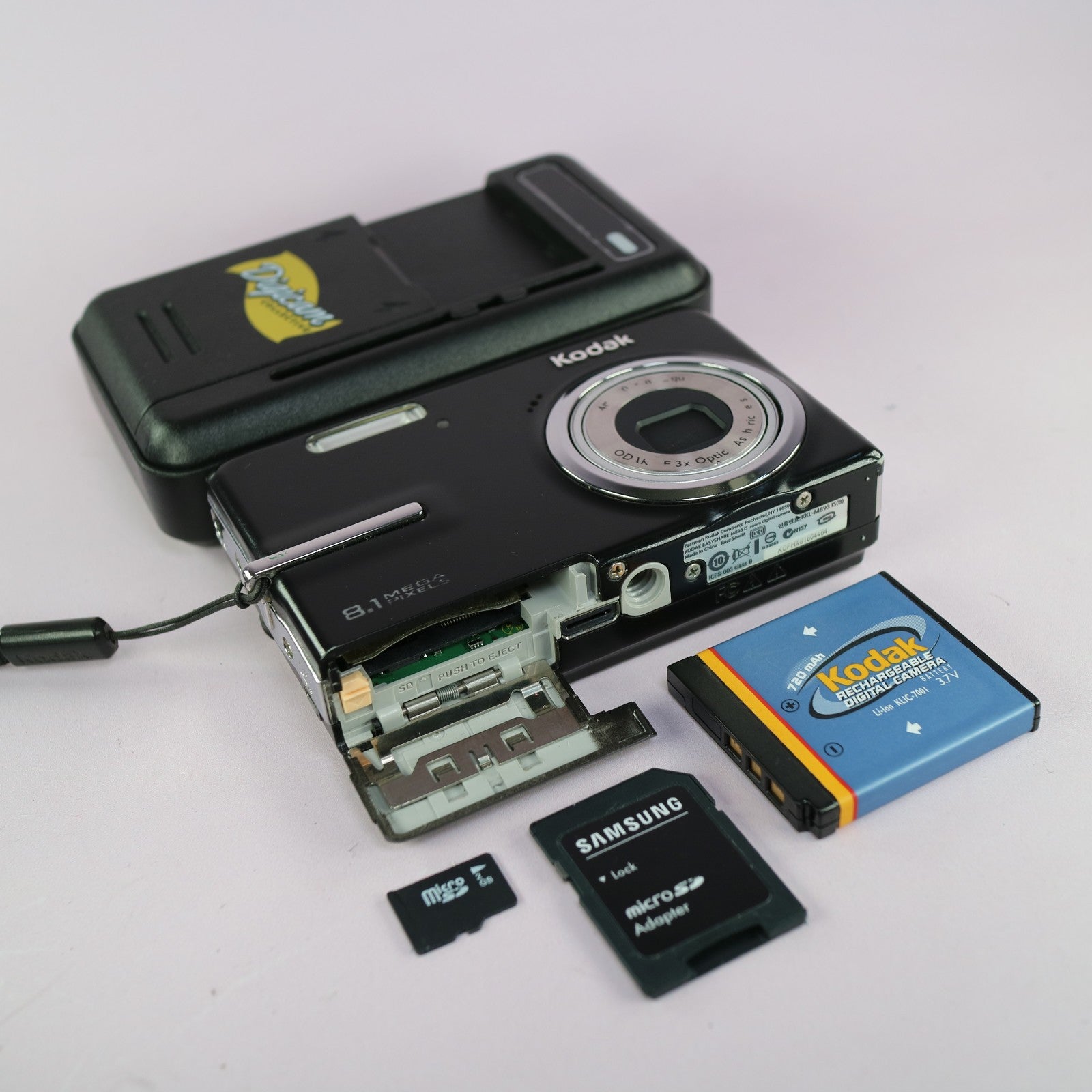 Kodak Digital Camera EasyShare M893 IS 8.1MP Black Tested Full Working Set