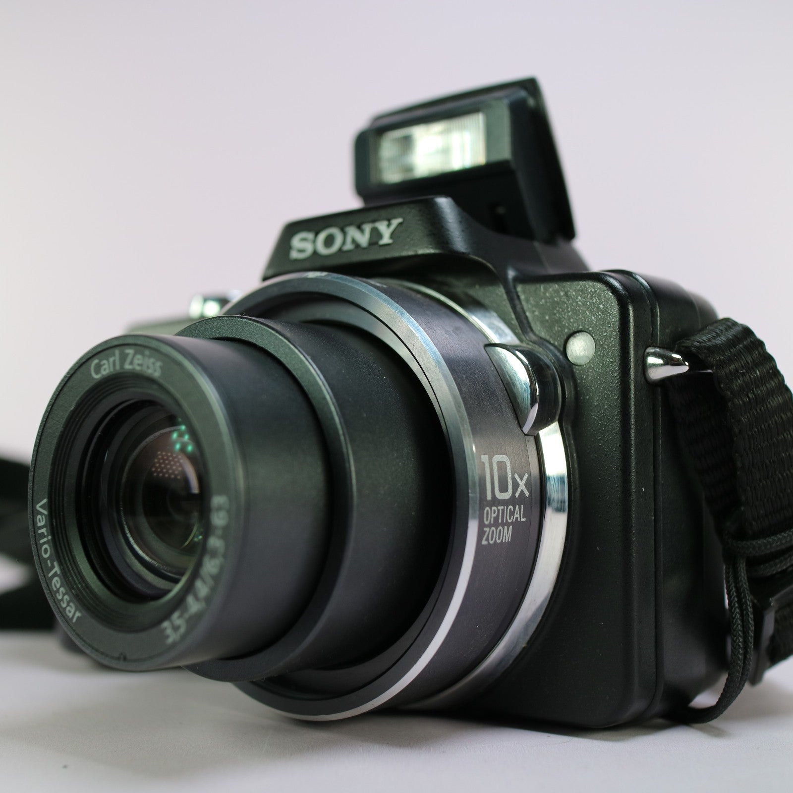 Sony Digital Camera Cybershot DSC-H3 8.1MP Silver Tested Full Working Set