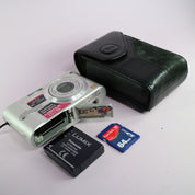Panasonic Digital Camera Lumix DMC-FX10 6.0MP Silver Tested Full Working Set