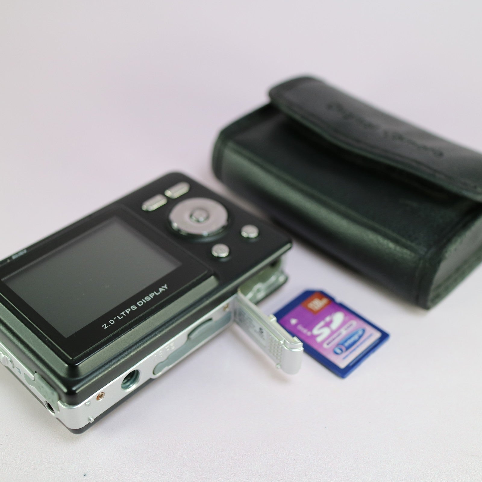 Vivitar Digital Camera Vivicam 5188 5.0MP Black Tested