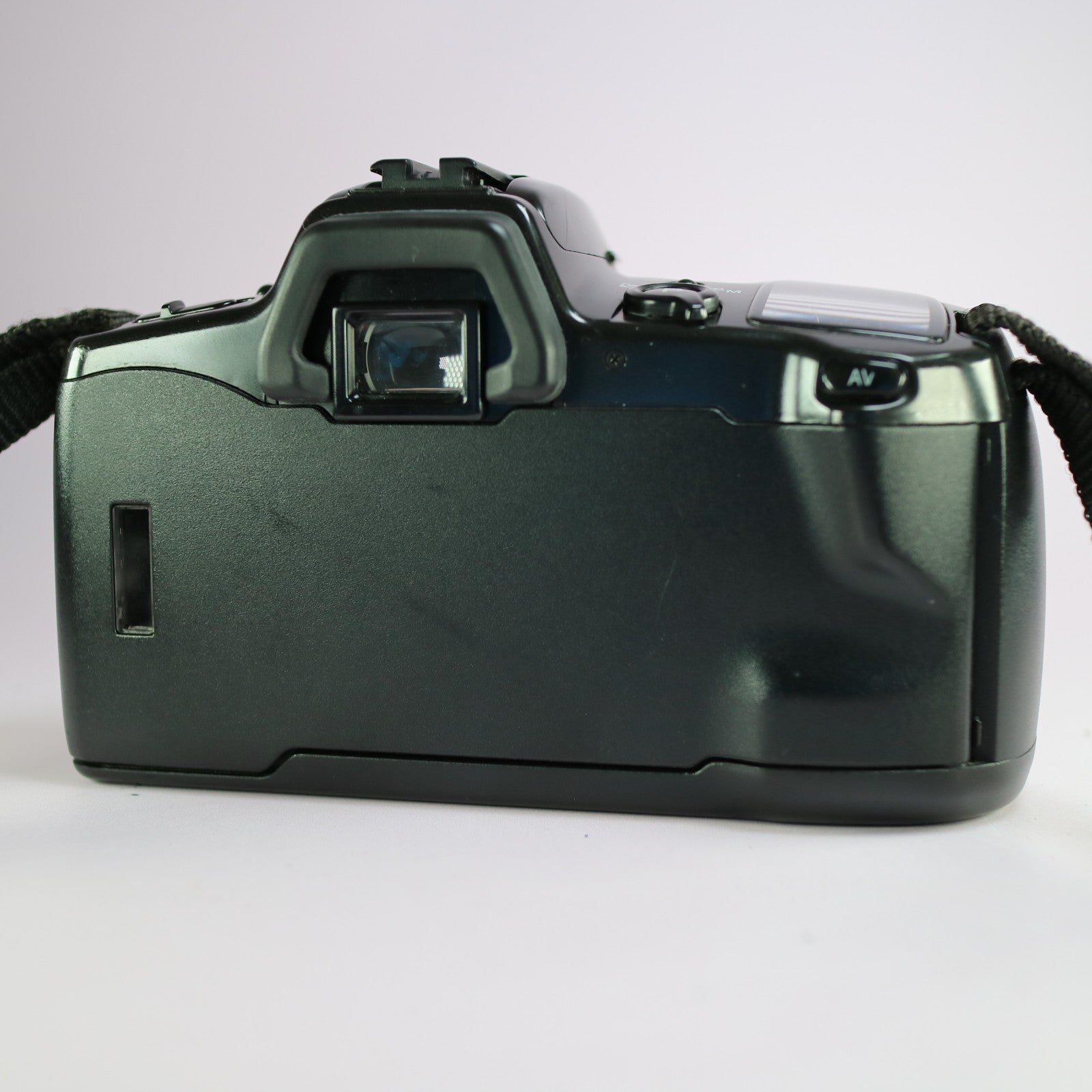 Minolta Dynax 500si 35mm SLR Camera Black w/ Sigma 28-70mm f/3.5-4.5 Lens Tested