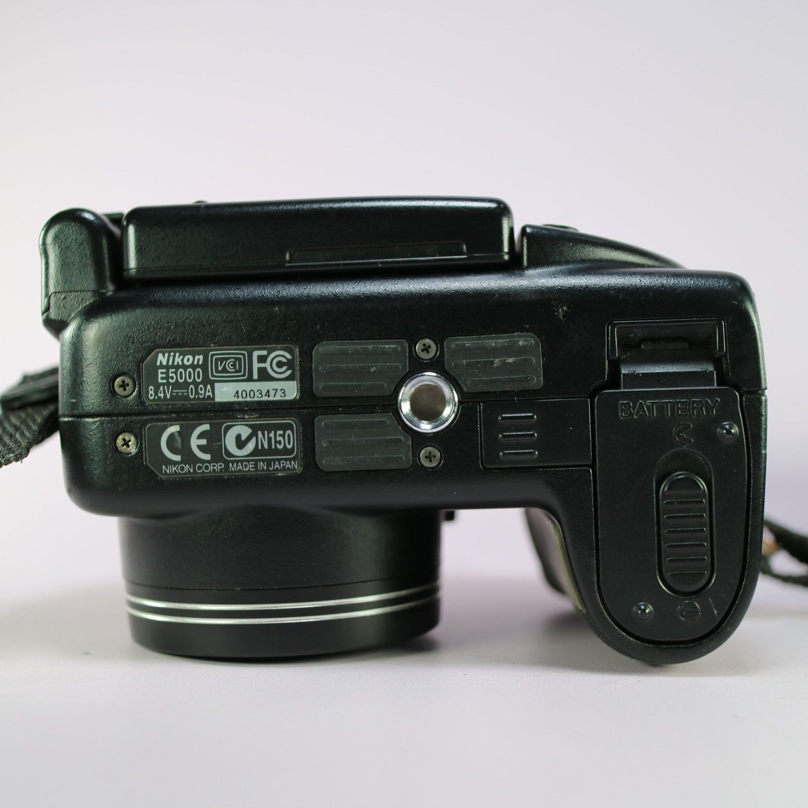 Nikon Digital Camera Coolpix 5000 5.1MP Flip Screen Black Tested Full Set