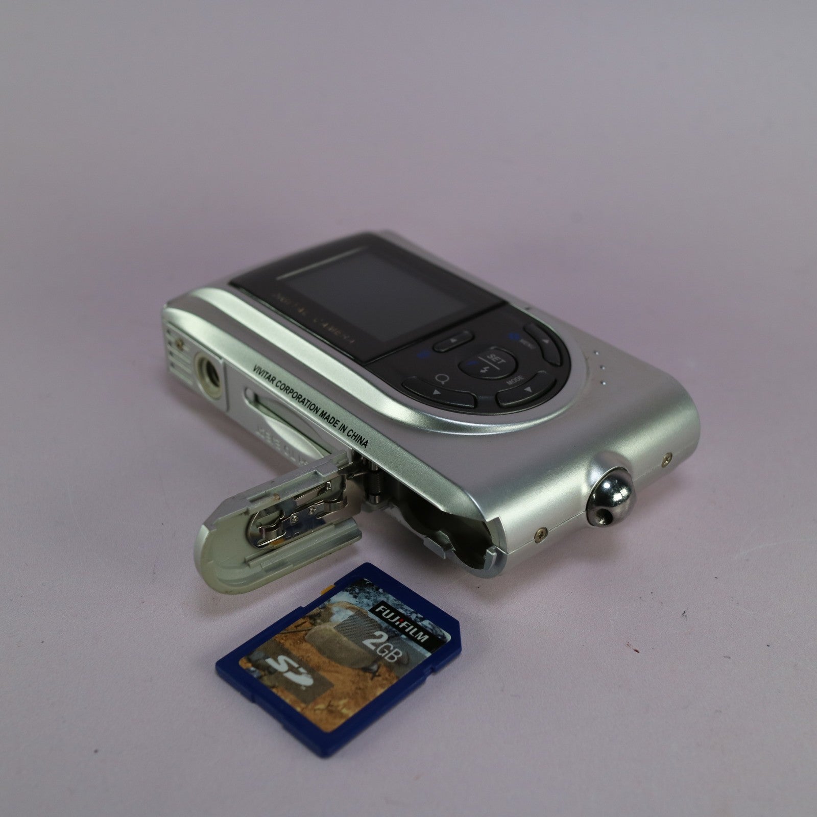 Vivitar Digital Camera Vivicam 3780s 3.0MP Silver Tested