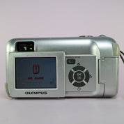 Olympus Digital Camera Camedia D-560 Zoom 3.2MP Silver Tested