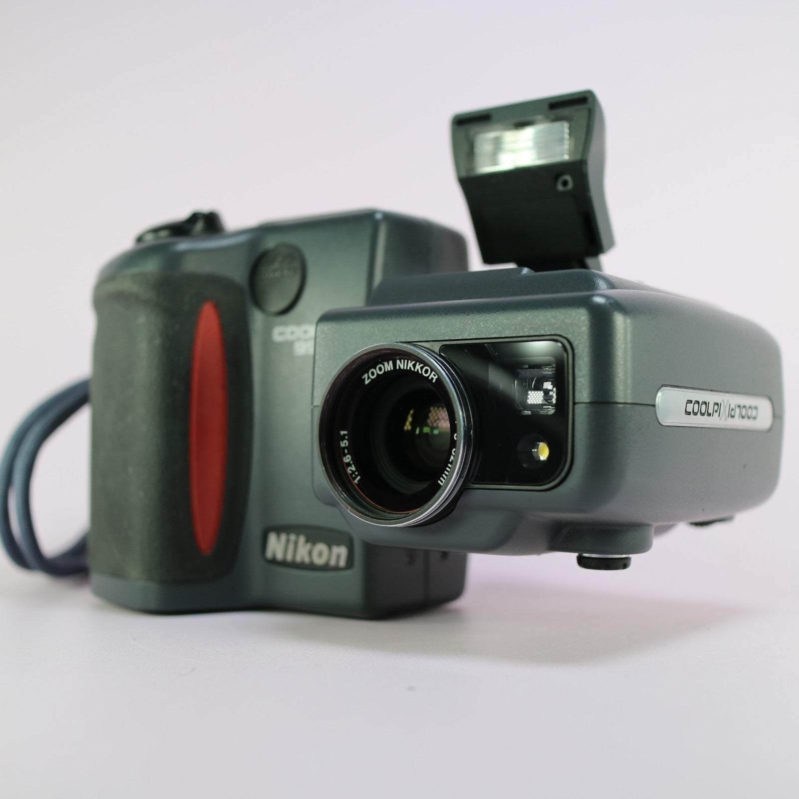 Nikon Digital Camera Coolpix 995 3.2MP Black Tested