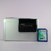 Nikon Digital Camera Coolpix S2 5.1MP Silver Tested