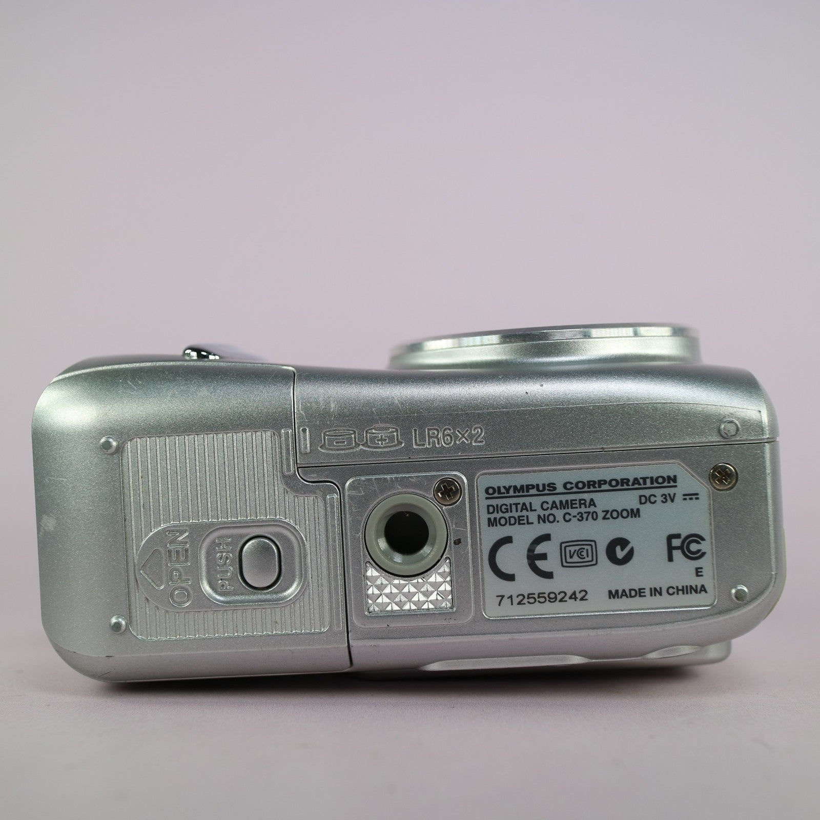 Olympus Digital Camera Camedia C-370 Zoom 3.2MP Silver Tested
