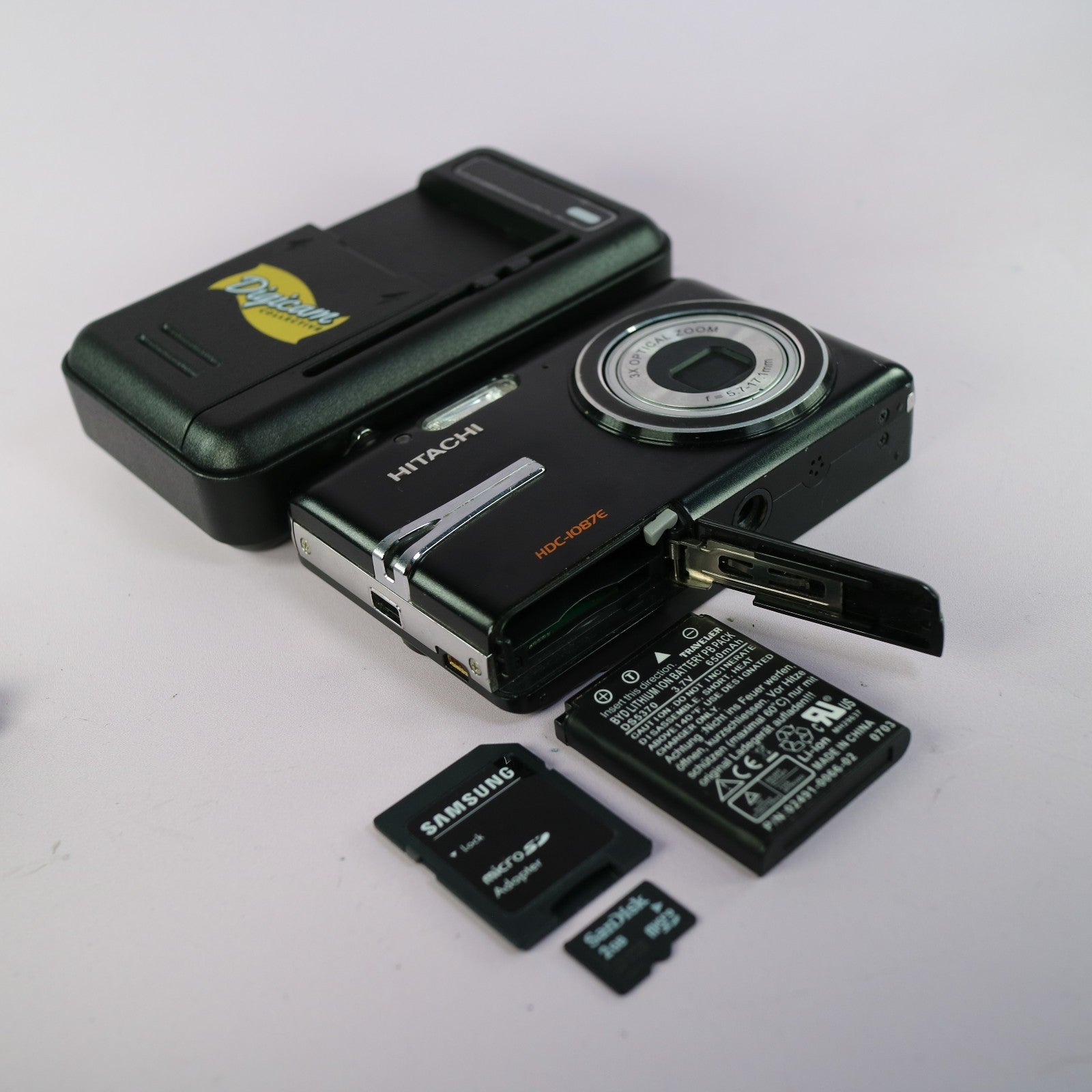 Hitachi Digital Camera HDC-1087E 10.0MP Black Tested Full Working Set