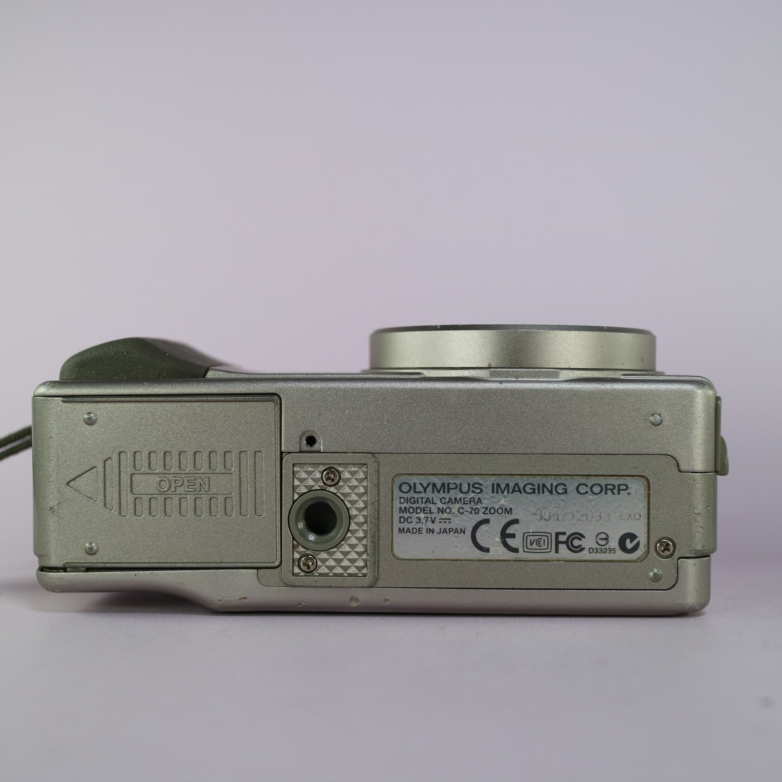 Olympus Digital Camera Camedia C-70 7.1MP Silver Tested Full Set