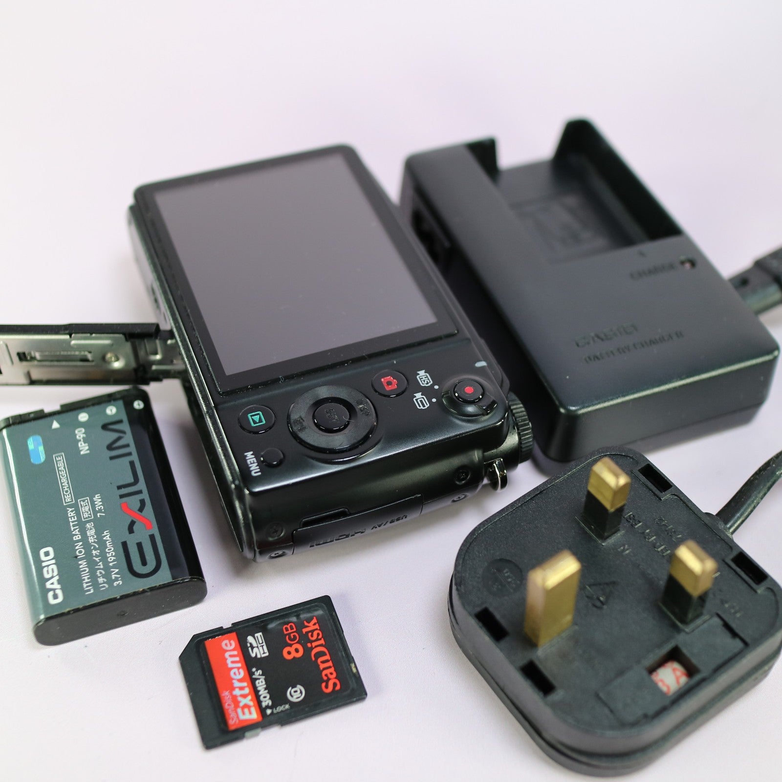 Casio Digital Camera Exilim EX-FH100 10.1MP Black Tested Full Working Set