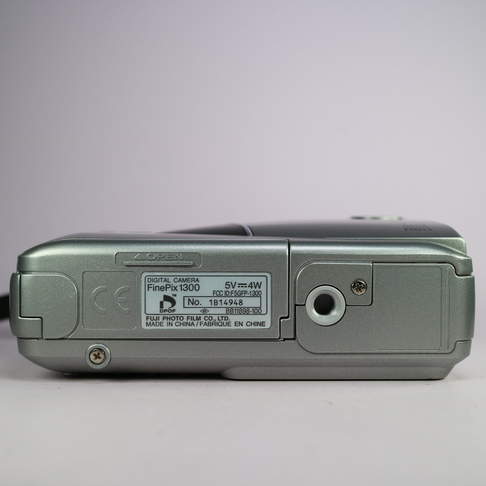 Fujifilm Digital Camera FinePix 1300 1.3MP Silver Tested With Smartmedia Card
