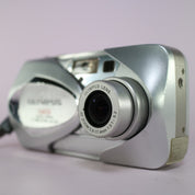 Olympus Digital Camera Camedia C-460 Zoom Del Sol 4.0MP Silver Tested