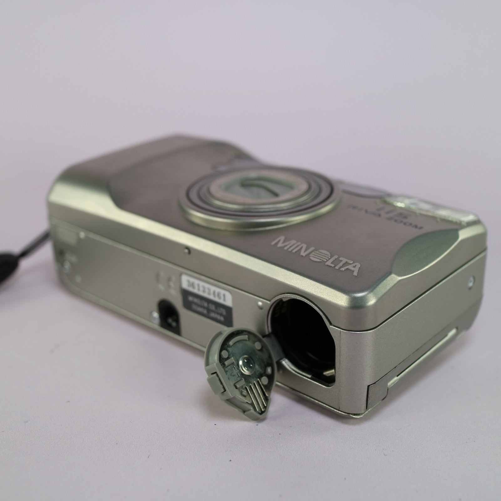 Minolta Riva Zoom 115 35mm Film Point and Shoot Camera Silver Tested