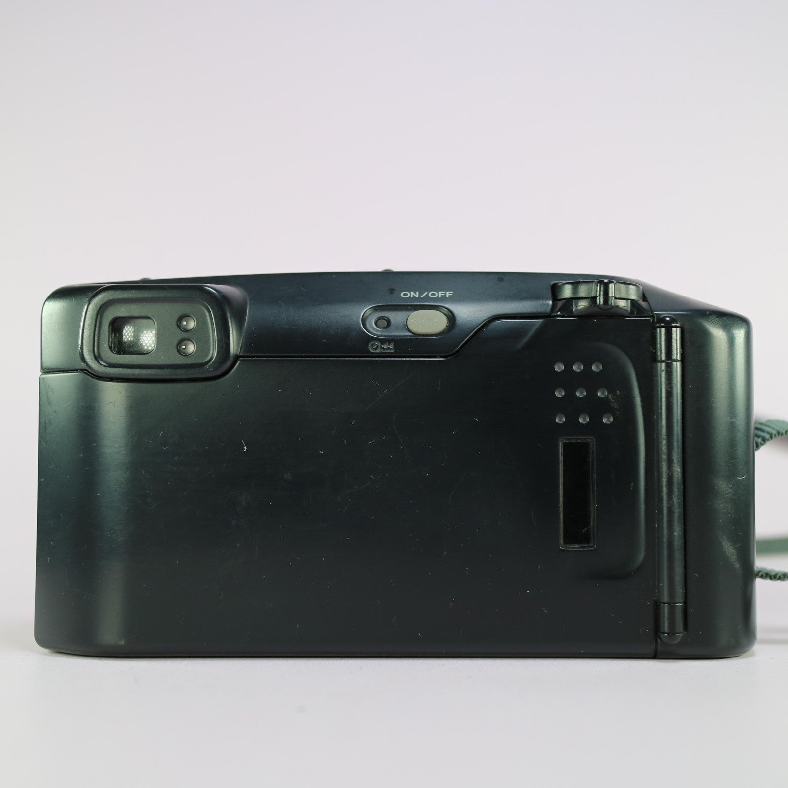 Minolta Riva Zoom 135 EX 35mm Film Point and Shoot Camera Black Tested