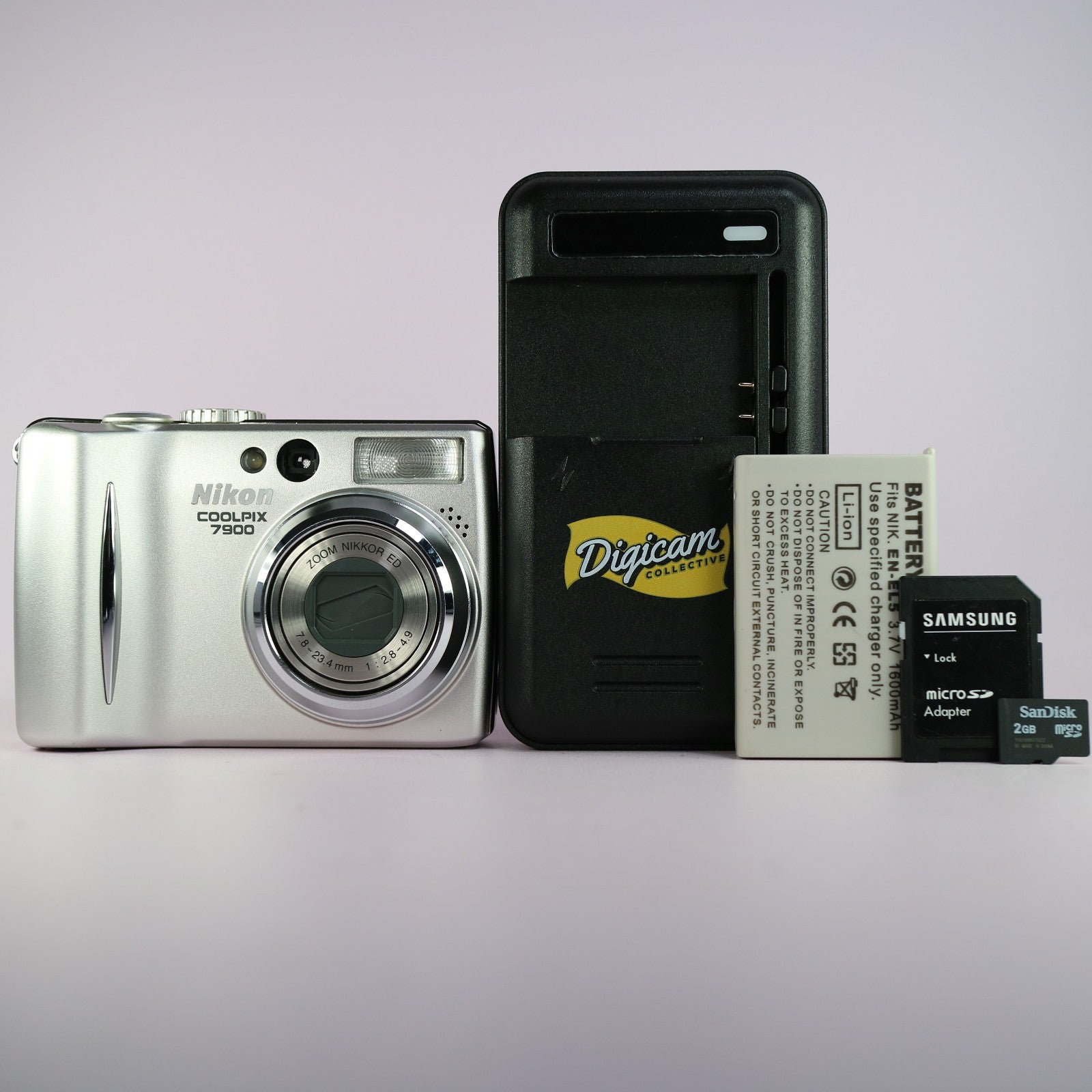 Nikon Digital Camera Coolpix 7900 7.1MP Silver Tested Full Working Set