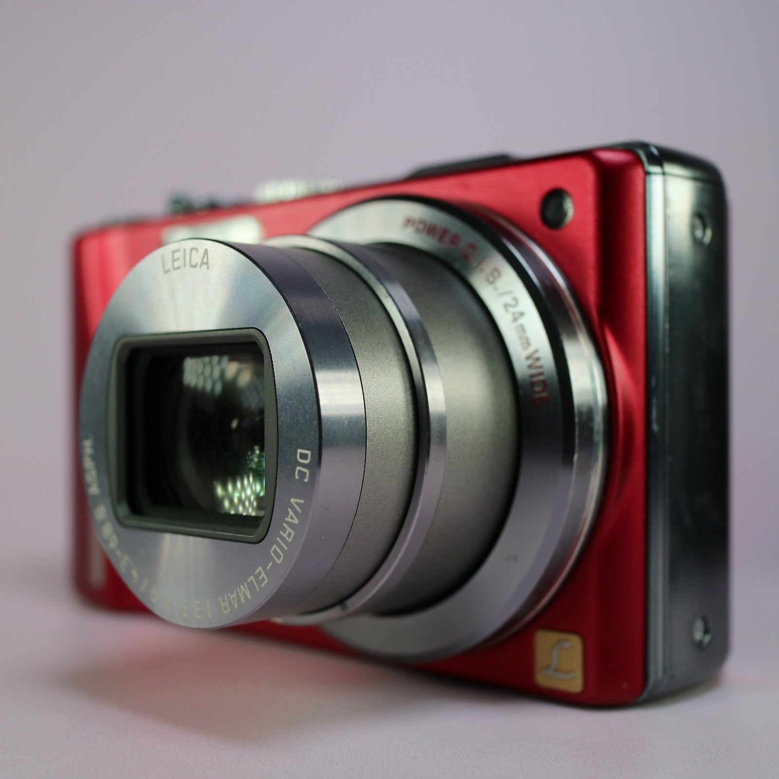 Panasonic Digital Camera Lumix DMC-TZ20 14.1MP Red Tested Full Working Set