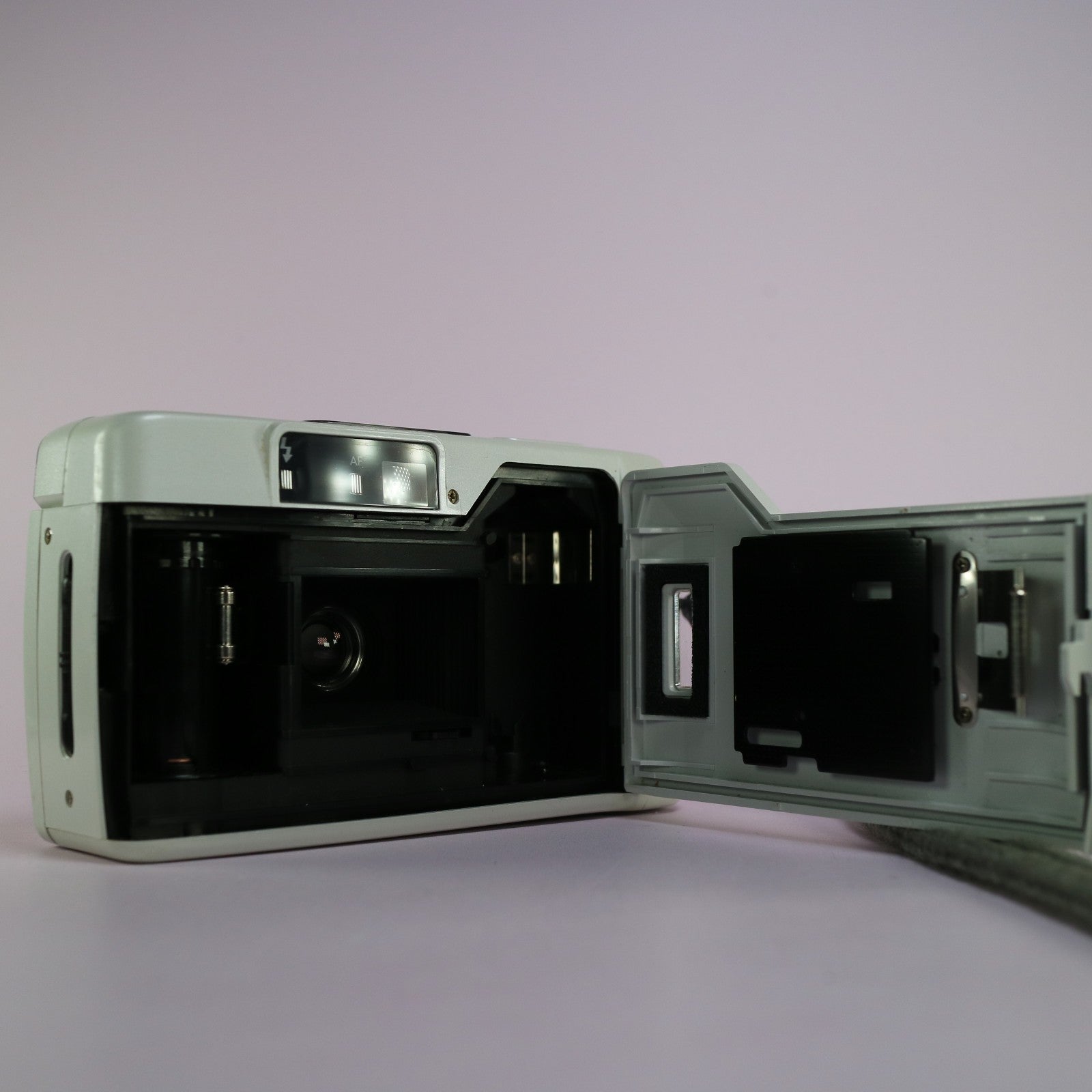 Ricoh FF-9 35mm Film Point and Shoot Camera White Tested