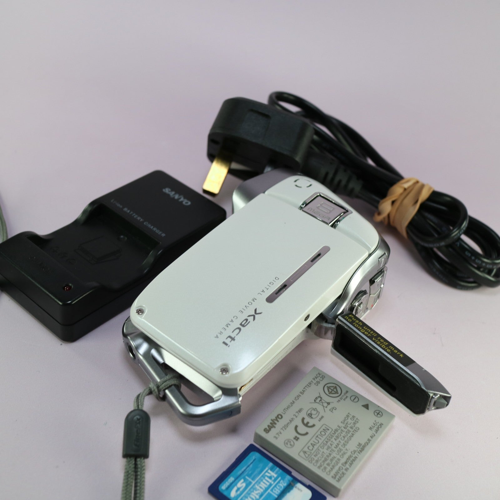 Sanyo Xacti VPC-CA8 8.0MP Underwater Digital Video Recorder White Tested FullSet
