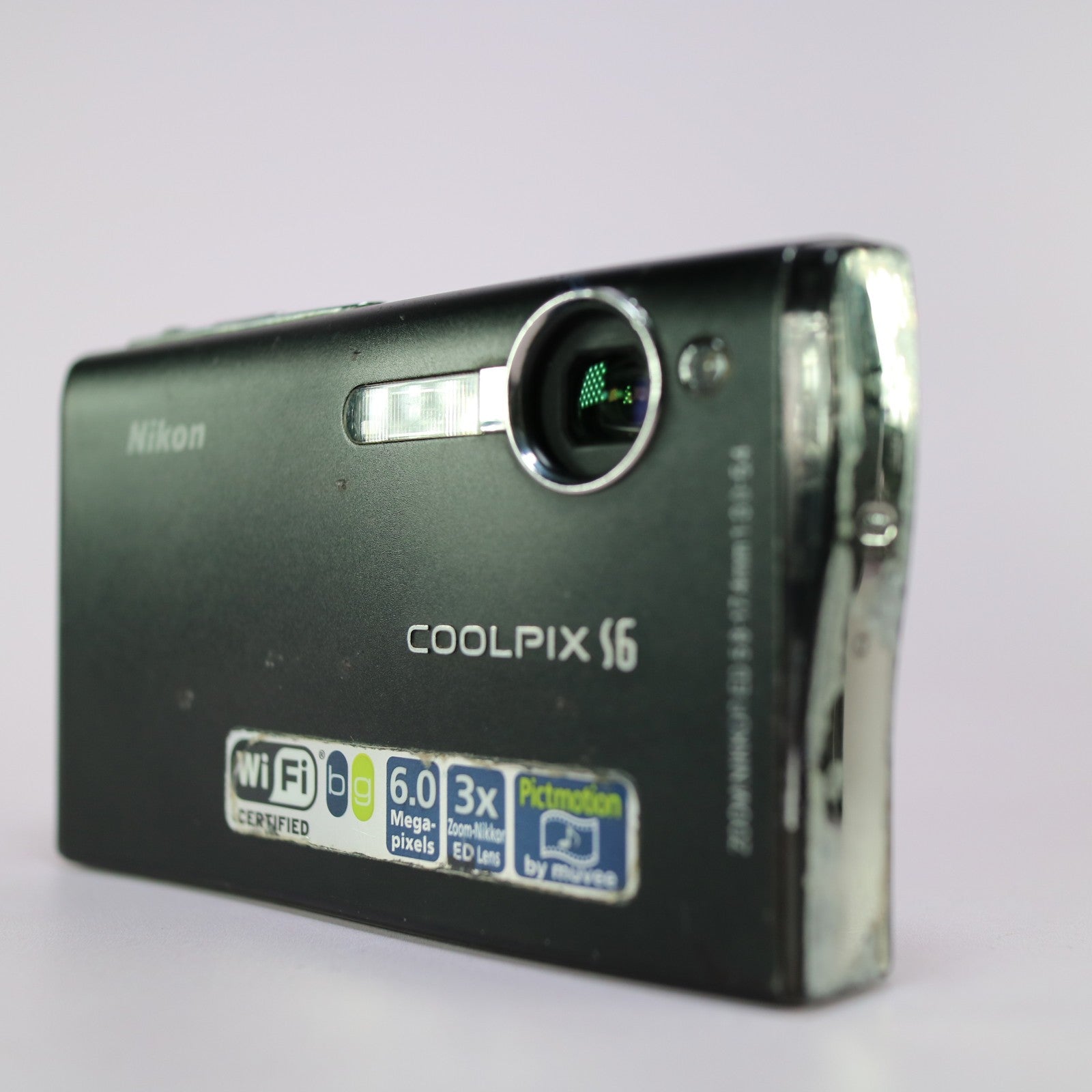 Nikon Digital Camera Coolpix S6 6.0MP WiFi Black Tested Full Working Set