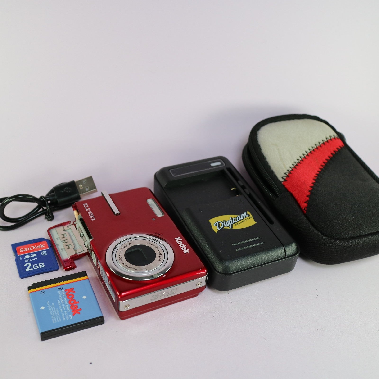 Kodak Digital Camera EasyShare M1073 IS 10.2MP Red Tested Full Working Set