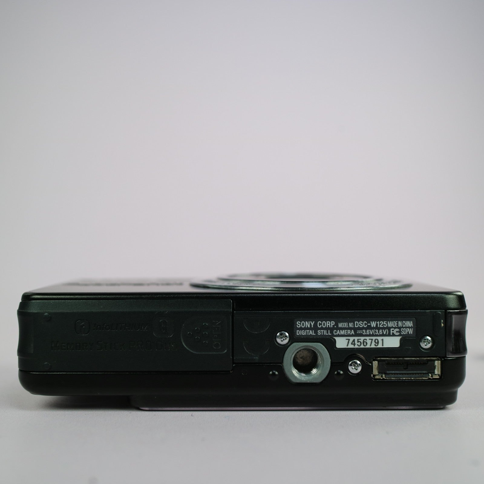 Sony Digital Camera Cybershot DSC-W125 7.2MP Black Tested Full Working Set