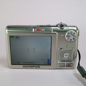Olympus Digital Camera FE-230 7.1MP Silver Tested Full Set