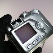 Nikon Digital Camera Coolpix 2100 2.0MP Silver Tested