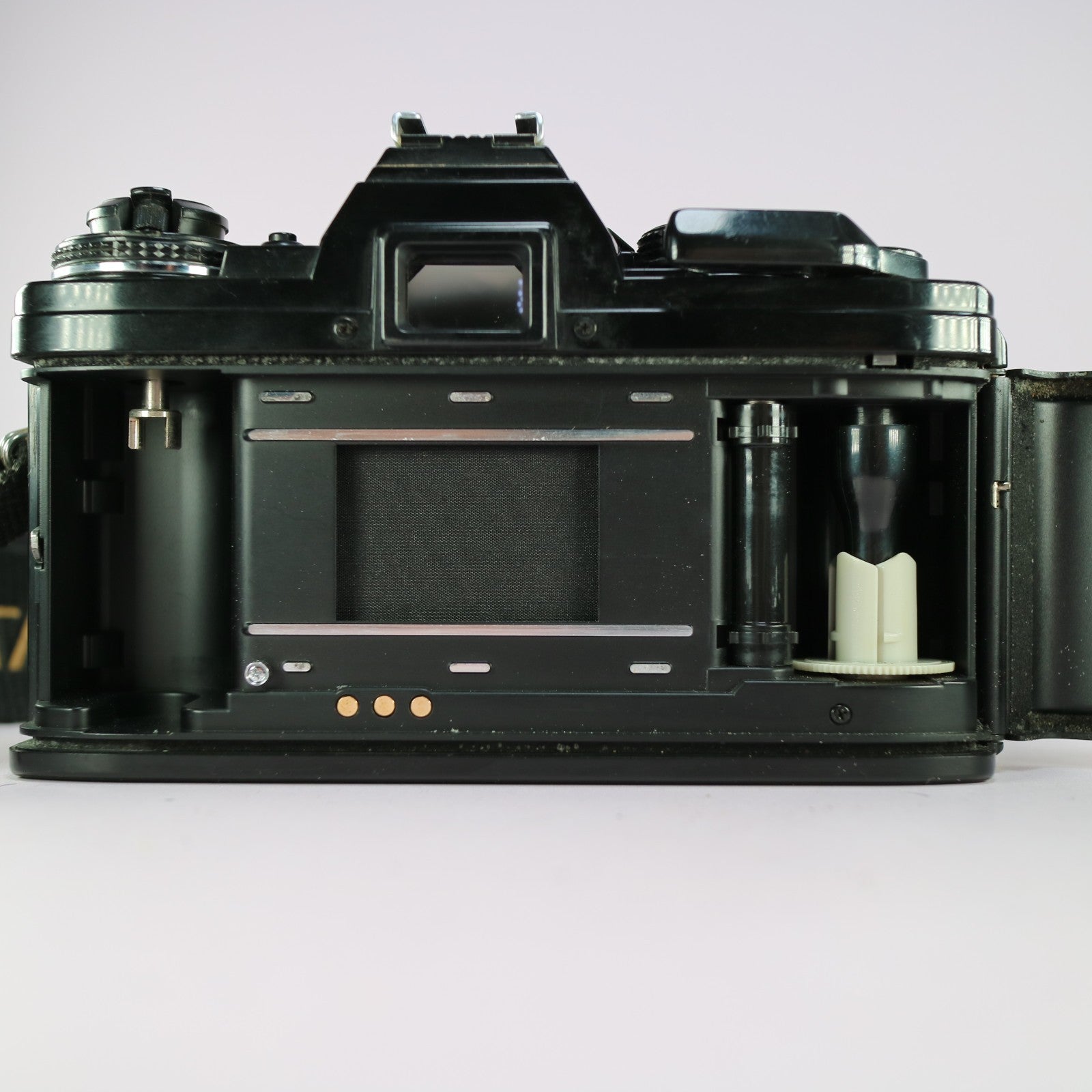 Minolta X-700 35mm Film SLR Camera Black w/ MD 50mm f/1.7 Lens Tested