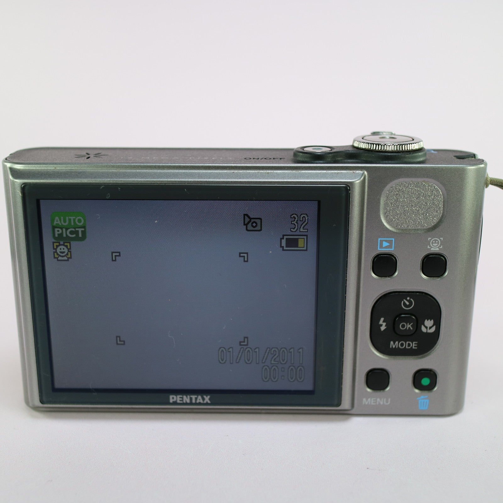 Pentax Digital Camera Optio RX18 16.0MP Silver Tested Full Working Set