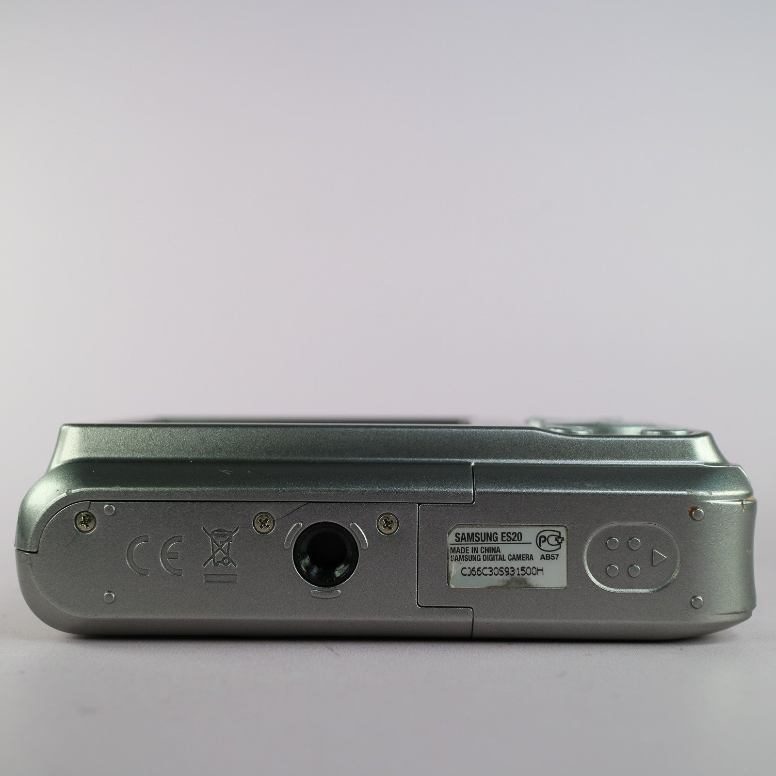 Samsung Digital Camera ES20 10.2MP Silver Tested