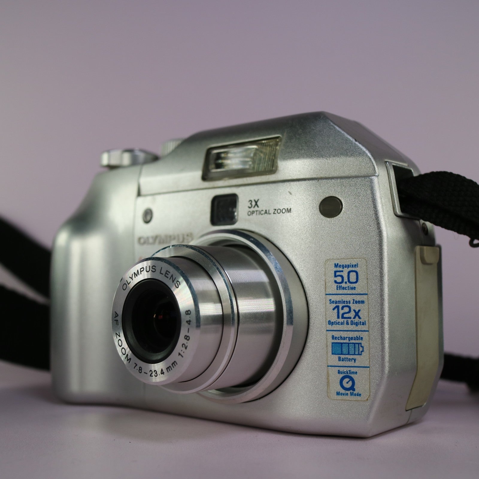 Olympus Camedia C-5000 Zoom 5.0MP Digital Camera Silver Tested Full Working Set