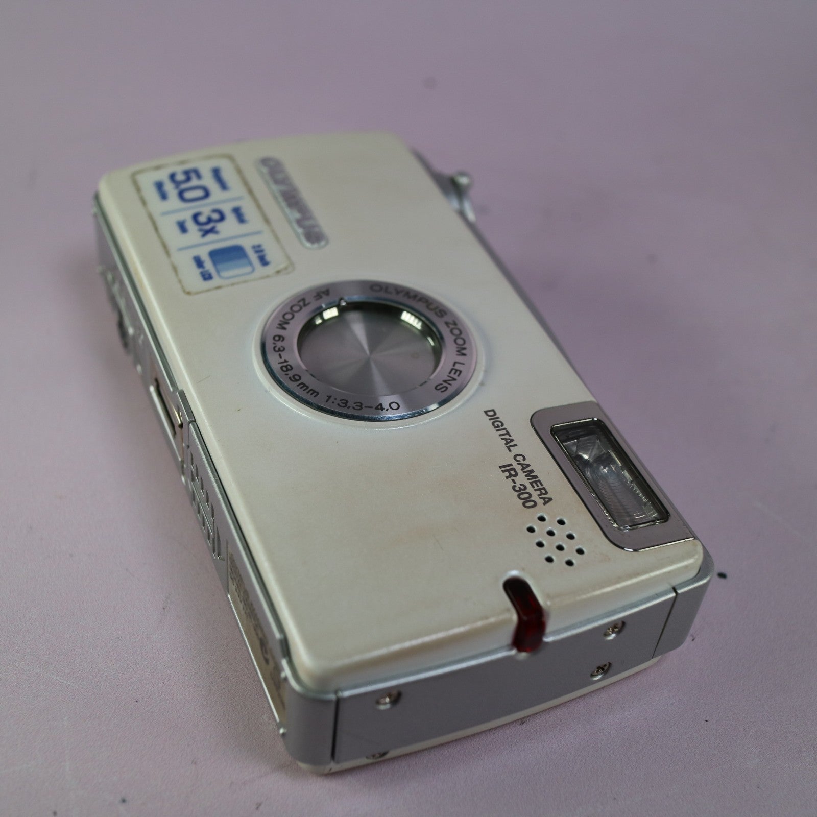 Olympus Digital Camera Camedia IR-300 5.0MP White Tested Full Set