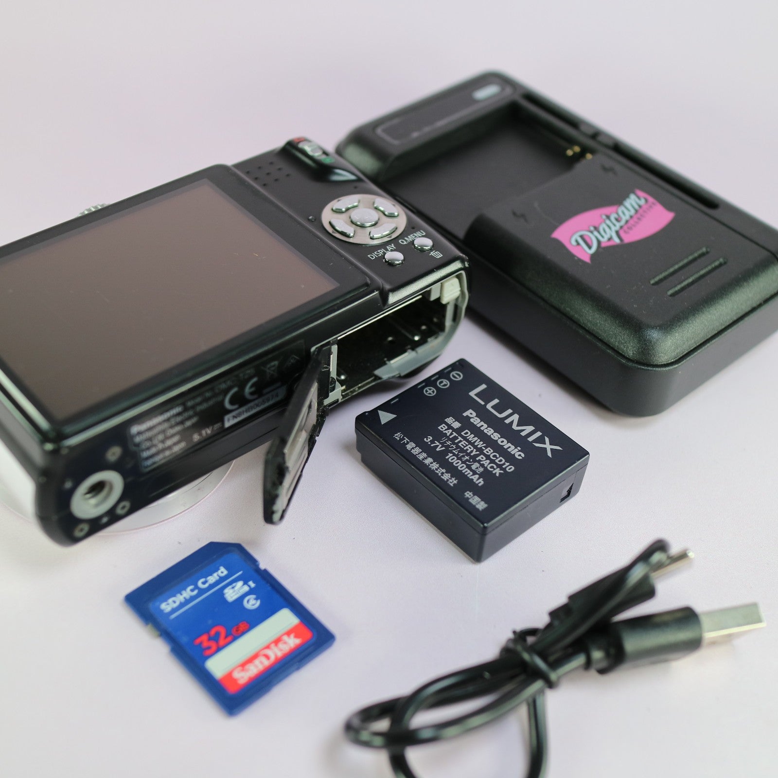 Panasonic Digital Camera Lumix DMC-TZ5 9.0MP Black Tested Full Working Set