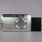 Olympus Digital Camera Mju 500 5.0MP Silver Tested